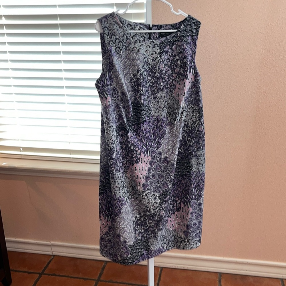 Connected size 18W sleeveless dress pit to pit 24” stretches to 26”